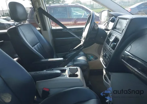 2011 Chrysler Town & Country Touring-L из США, поврежденный, VIN 2A4RR8DG1BR630681